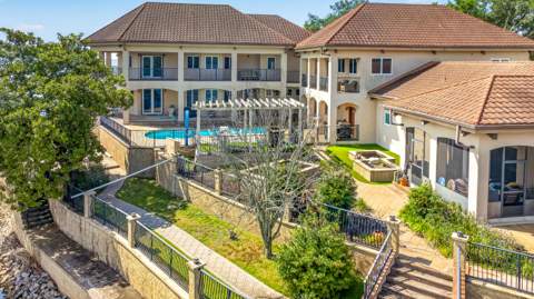 781 Boulevard Of The Champions, Shalimar FL - photo 13 of 71