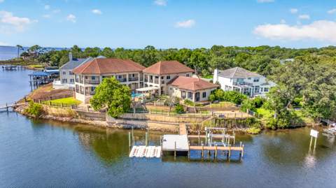 781 Boulevard Of The Champions, Shalimar FL - photo 16 of 71