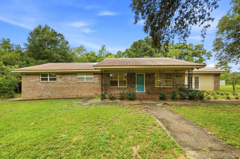 3 bedroom Detached Single Family at 3174 Earl Kennedy Road, Metes & Bounds, Crestview — photo 1