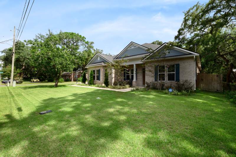6 bedroom Detached Single Family at 166 Grandview Avenue, Valparaiso Shores, Valparaiso — photo 5