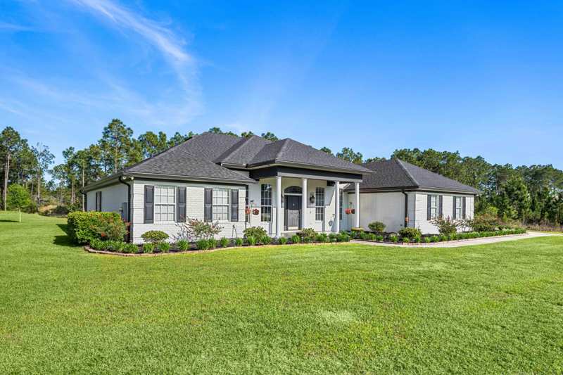 4 bedroom Detached Single Family at 492 E Club House Drive, Windswept Estates, Freeport — photo 1