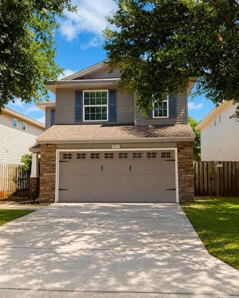 2907 Five Oaks Lane, home for sale in Shalimar 32579