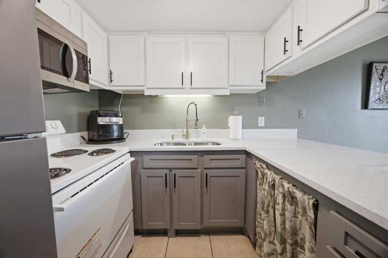 1 bedroom Condominium at 308 SW Miracle Strip Parkway #33B, Fountainhead Condo, Fort Walton Beach — photo 1