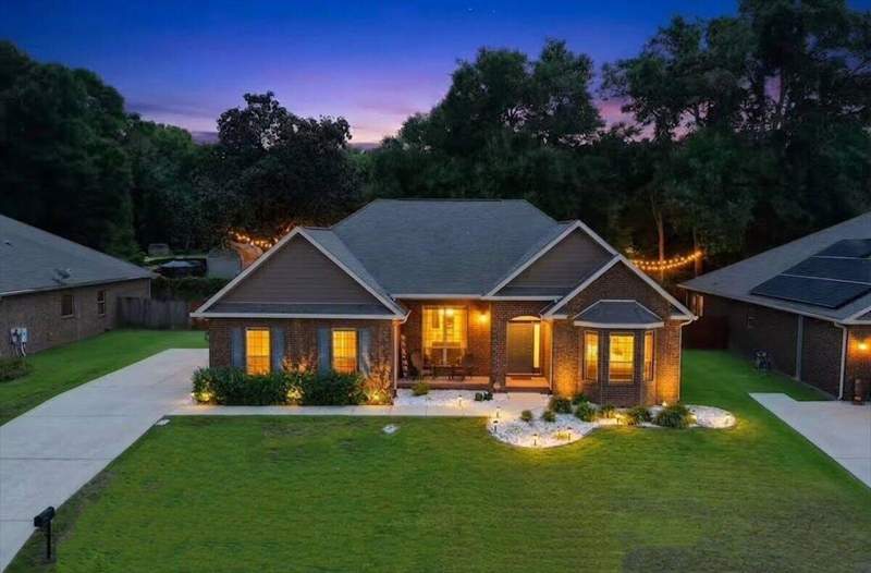 3 bedroom Detached Single Family at 227 Paradise Palm Circle, Liberty Oaks, Crestview — photo 2