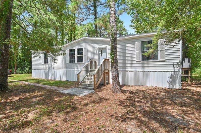 3 bedroom Manufactured Home at 122 Nikki Circle, Bay Shadow Estates, Santa Rosa Beach — photo 1