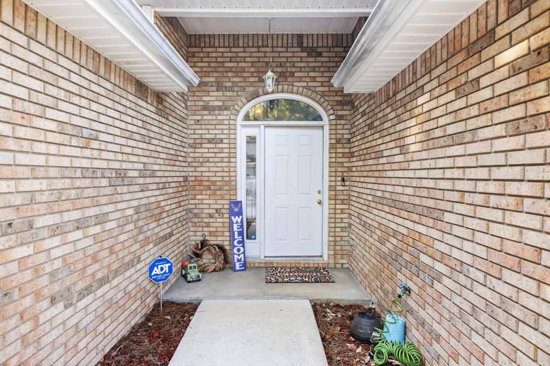 2 bedroom Townhouse at 134 Noblat Drive, Domenicas Cove T/H, Mary Esther — photo 2