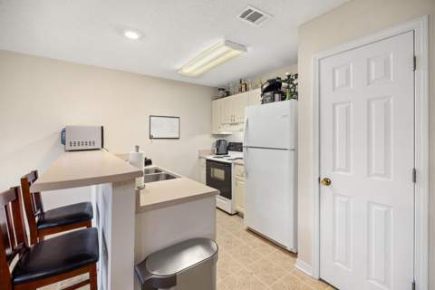 134 Noblat Drive, Mary Esther FL - photo 8 of 30