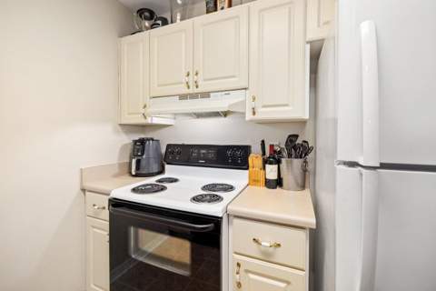 134 Noblat Drive, Mary Esther FL - photo 9 of 30