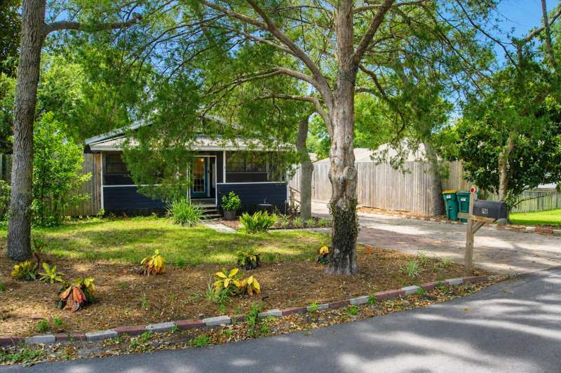 2 bedroom Detached Single Family at 521 2nd Avenue, Kellys 3rd Add Destin, Destin — photo 5