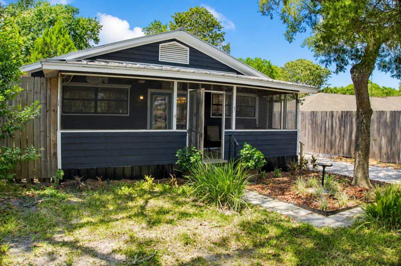2 bedroom Detached Single Family at 521 2nd Avenue, Kellys 3rd Add Destin, Destin — photo 4