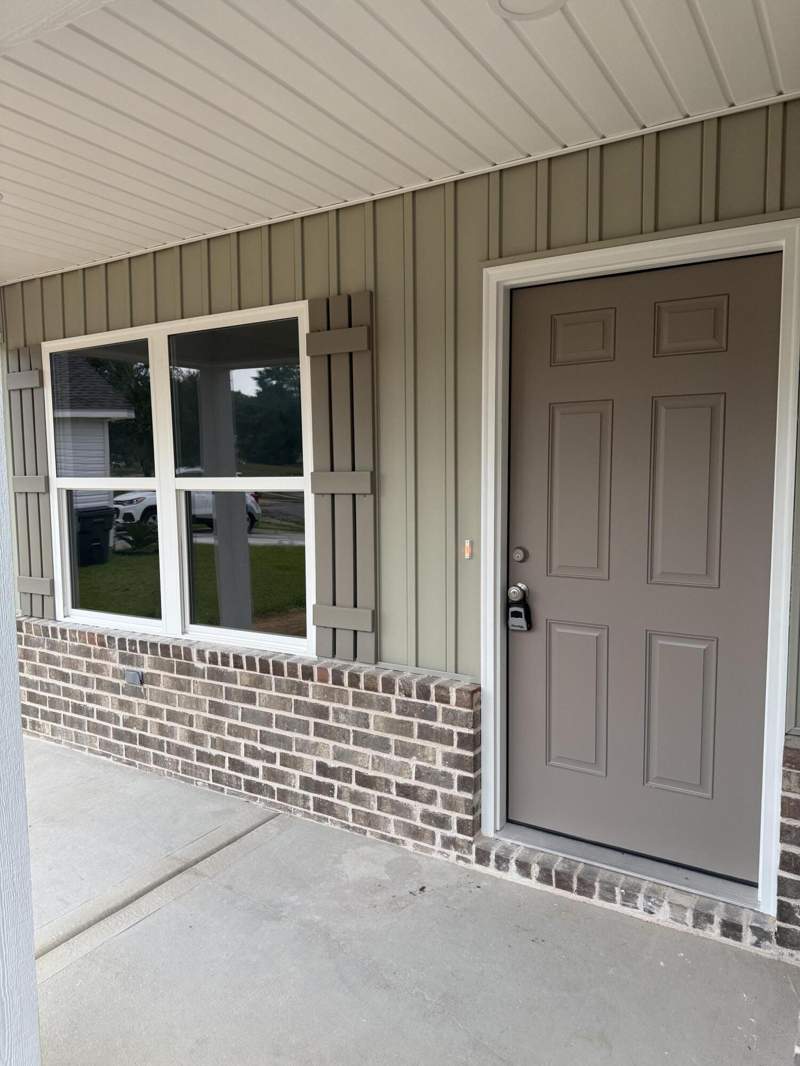 4 bedroom Detached Single Family at 170 Pfitzer Court, Juniper Trace, DeFuniak Springs — photo 2