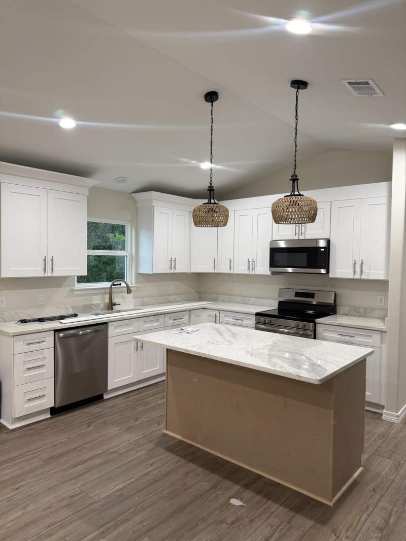 4 bedroom Detached Single Family at 170 Pfitzer Court, Juniper Trace, DeFuniak Springs — photo 4
