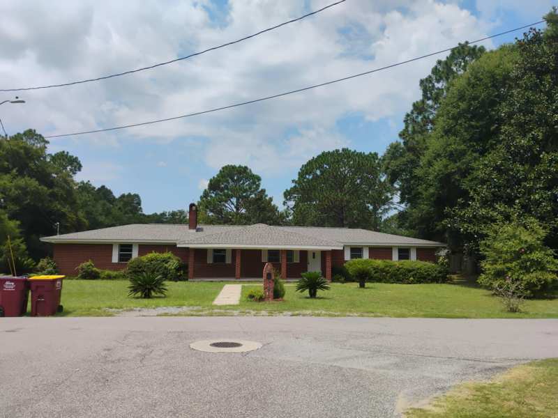 3 bedroom Detached Single Family at 141 Chessher Court, Chesshers 1st Add, Crestview — photo 1