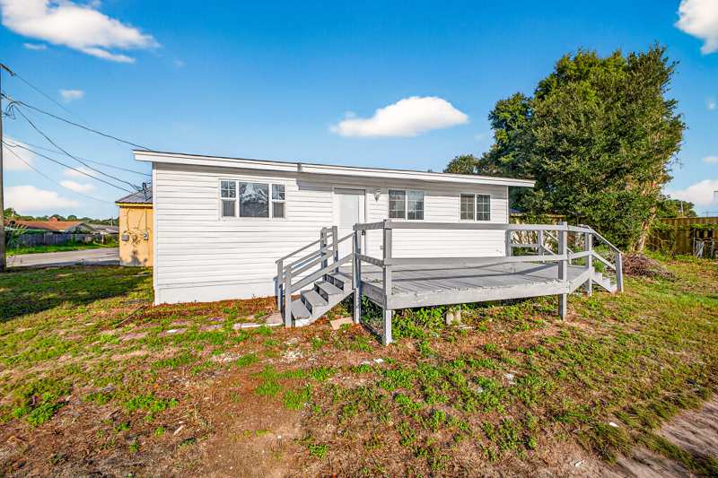 2 bedroom Detached Single Family at 393 NW Lowery Drive, Nonesuch Way, Fort Walton Beach — photo 1