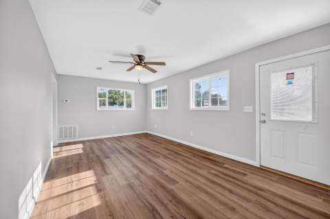 393 NW Lowery Drive, Fort Walton Beach FL - photo 7 of 27