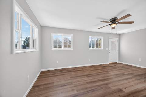 393 NW Lowery Drive, Fort Walton Beach FL - photo 9 of 27