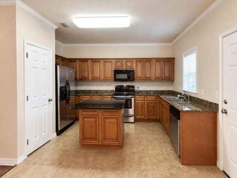 1490 Bentley Circle, Fort Walton Beach FL - photo 9 of 28