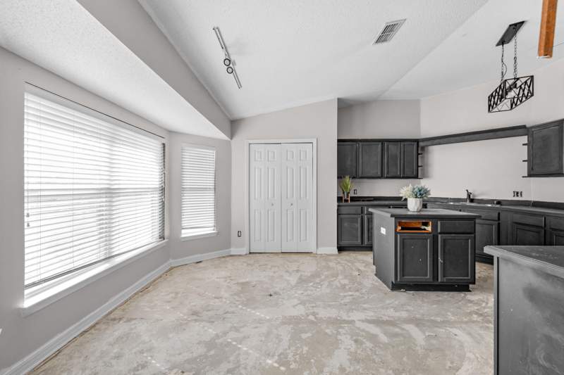 4 bedroom Detached Single Family at 226 Trish Drive, Countryview Est 10th Add Lot 75, Crestview — photo 4