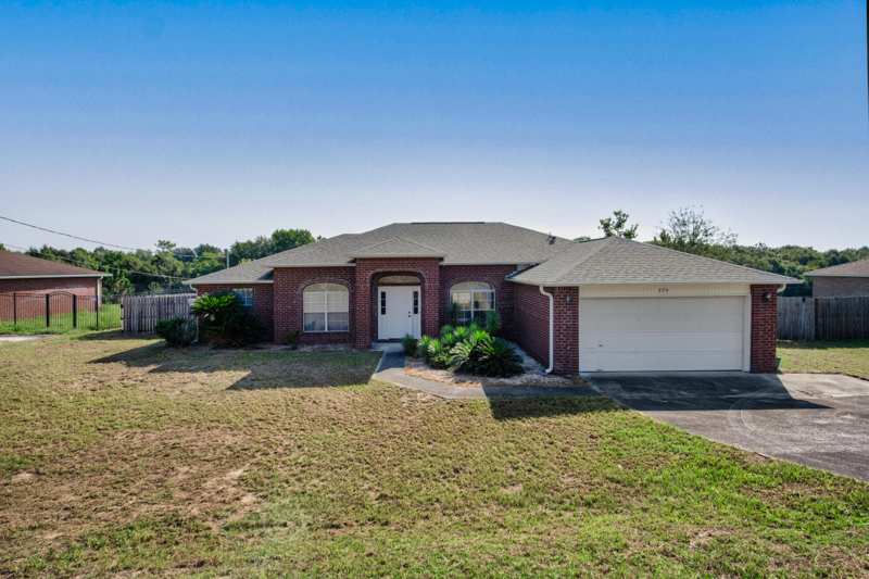 4 bedroom Detached Single Family at 226 Trish Drive, Countryview Est 10th Add Lot 75, Crestview — photo 1