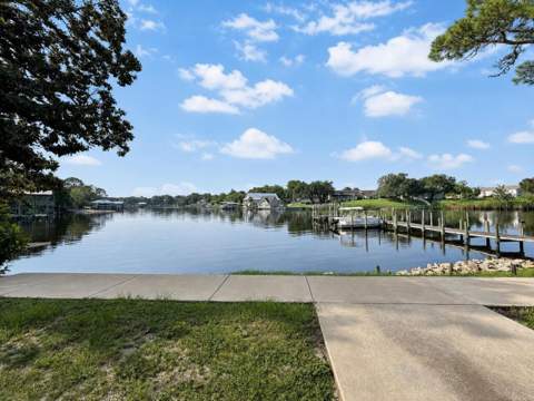 210 Pelham Road #8B, Fort Walton Beach FL - photo 15 of 17