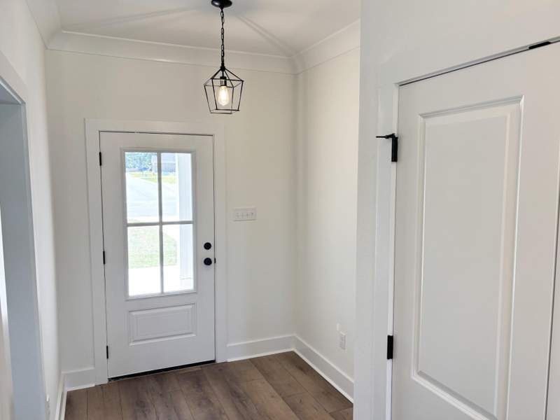 3 bedroom Detached Single Family at 5906 Luckenbach Lane, Houston Place, Crestview — photo 2