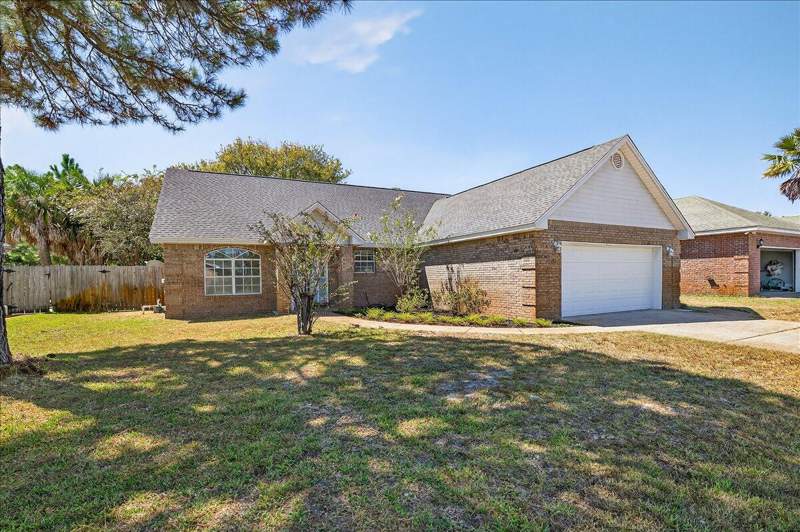 3 bedroom Detached Single Family at 3816 Indigo Circle, Indian Trail Estates, Destin — photo 2
