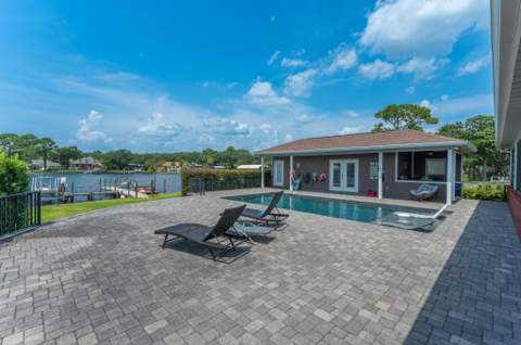 553 Cove Drive, Fort Walton Beach FL - photo 9 of 84