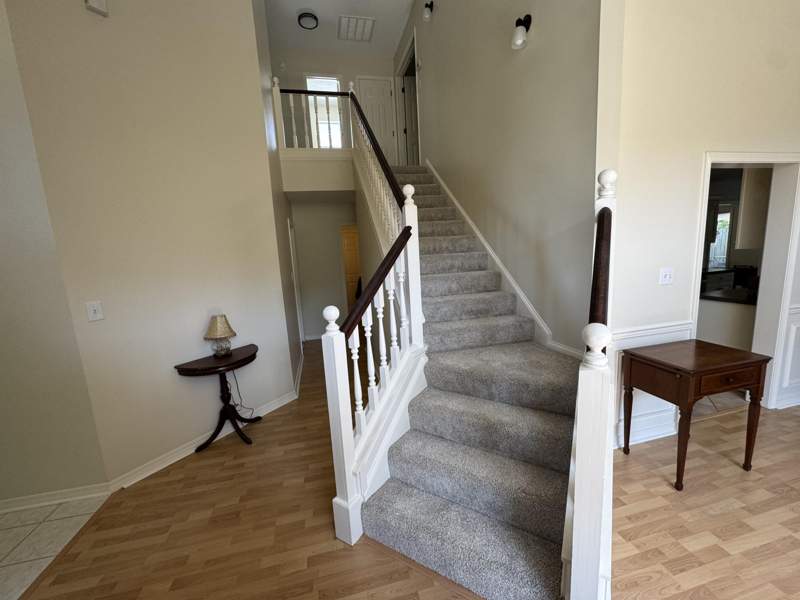 4 bedroom Detached Single Family at 2570 Barron Court, Shalimar Place, Shalimar — photo 3