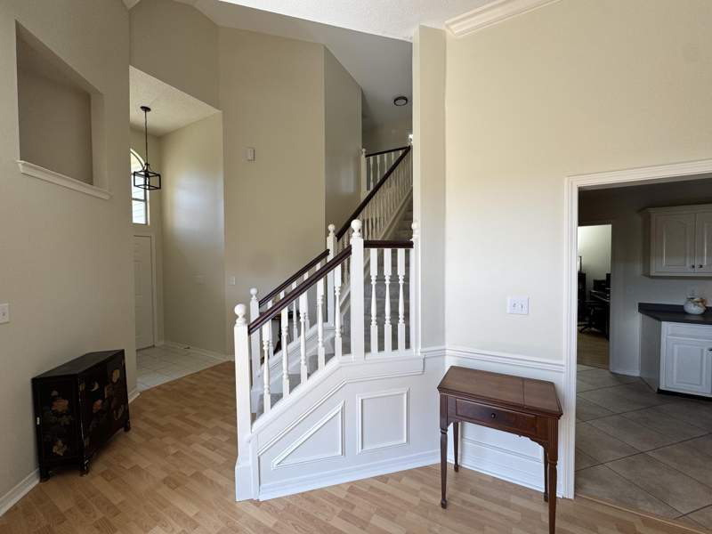 4 bedroom Detached Single Family at 2570 Barron Court, Shalimar Place, Shalimar — photo 5