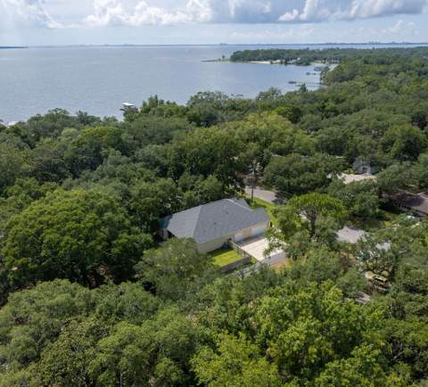 166 Grandview Avenue, Valparaiso FL - photo 10 of 43