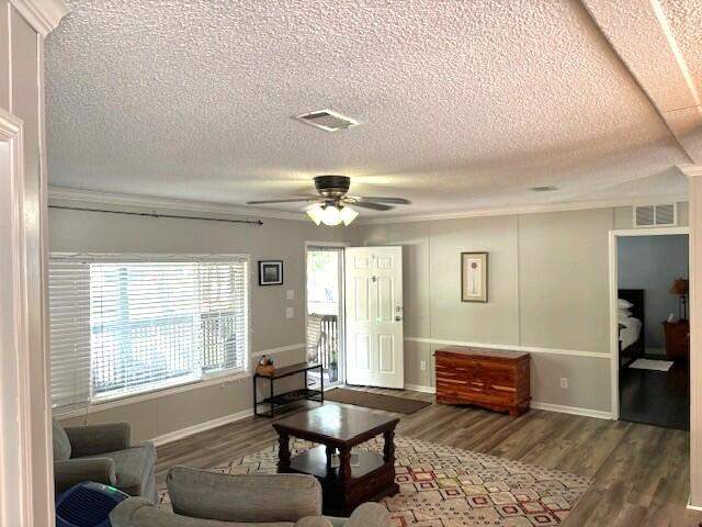 3 bedroom Mobile Home at 24 Palmetto Avenue, Magnolia Bay, Freeport — photo 5