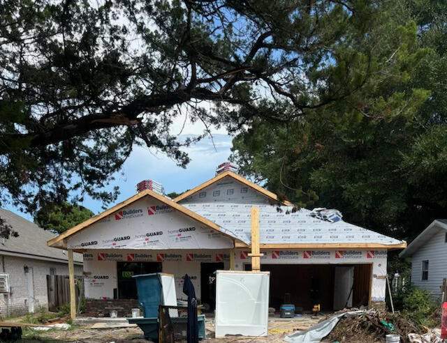4 bedroom Detached Single Family at 105 SE Magnolia Avenue, Olde Fort Walton, Fort Walton Beach — photo 2