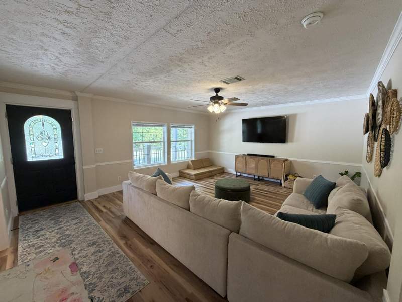 3 bedroom Mobile Home at 927 Black Creek Boulevard, Freeport, Freeport — photo 3