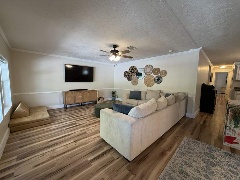 3 bedroom Mobile Home at 927 Black Creek Boulevard, Freeport, Freeport — photo 5