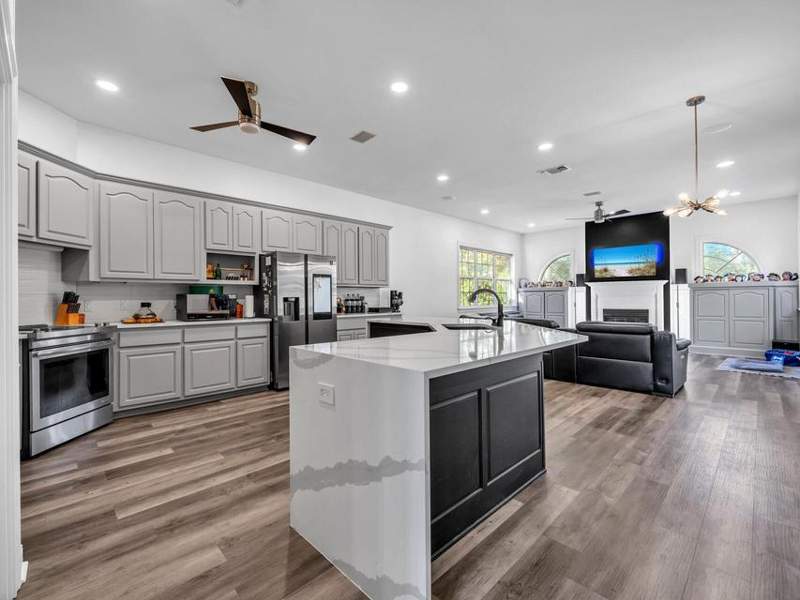 3 bedroom Detached Single Family at 122 W Country Club Drive, Indian Bayou, Destin — photo 4