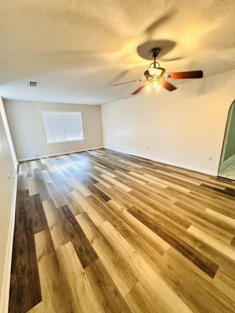 3 bedroom Detached Single Family at 635 Sea View Drive, Sea Hills 2nd, Destin — photo 4