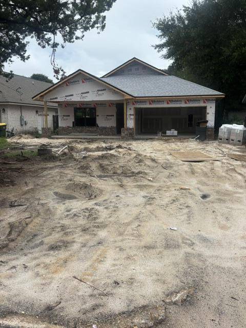 105 SE Magnolia Avenue
