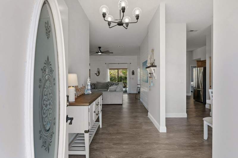 4 bedroom Detached Single Family at 329 Sailfish Circle, Rushlin Park S/D, Destin — photo 5
