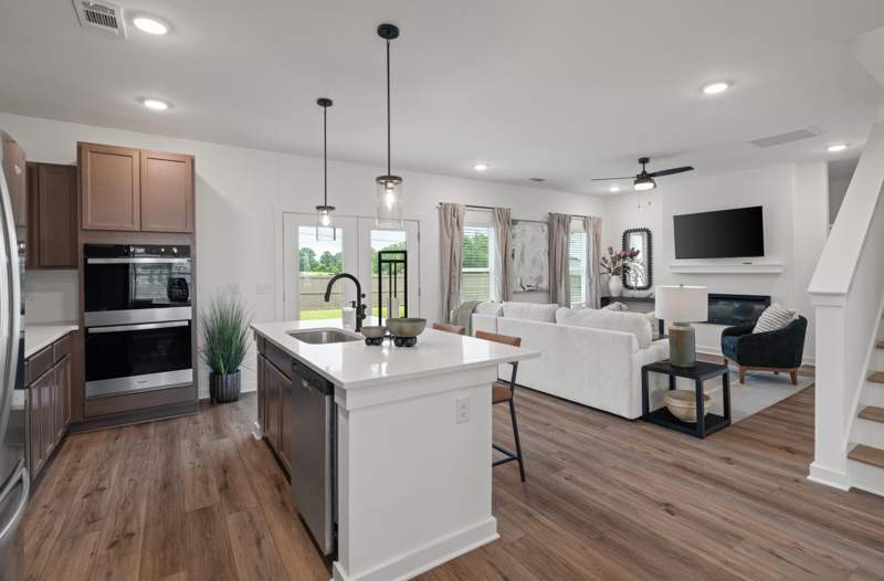 5 bedroom Detached Single Family at 67 Spirit Bear Way, Bear Creek Cottages, Freeport — photo 5