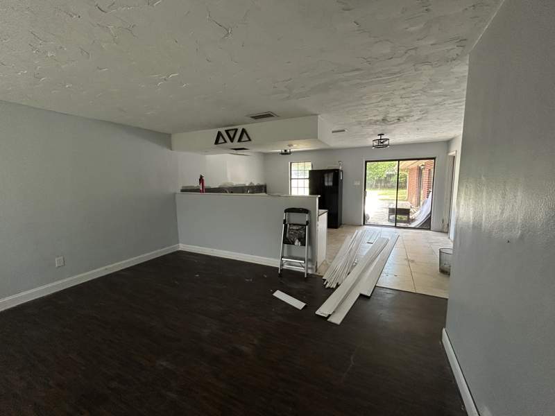 4 bedroom Detached Single Family at 113 NW Memorial Parkway, 113 Memorial Pkwy NW Fort Walton Beach, FL, 32548 1st Add Vesta Htslot 28 Blk 6, Fort Walton Beach — photo 3