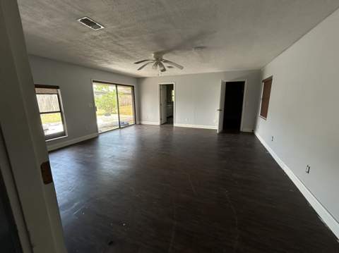 113 NW Memorial Parkway, Fort Walton Beach FL - photo 7 of 9