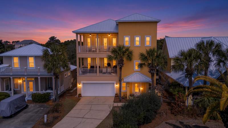 4 bedroom Detached Single Family at 43 St. Croix Court, Maravilla Cottages, Miramar Beach — photo 2
