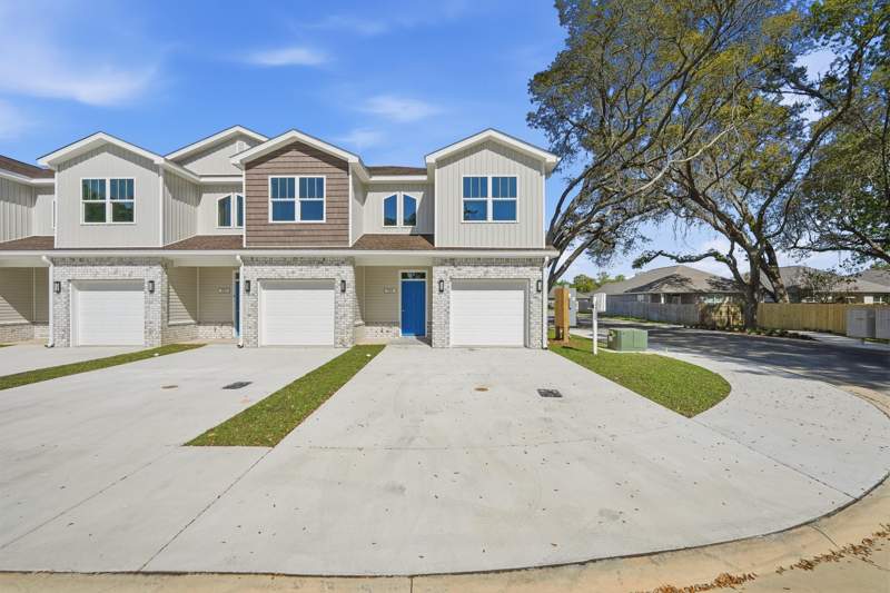 3 bedroom Townhouse at 933 Kenzie Lane, Vicki Leigh T/H, Fort Walton Beach — photo 2