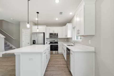 933 Kenzie Lane, Fort Walton Beach FL - photo 12 of 33