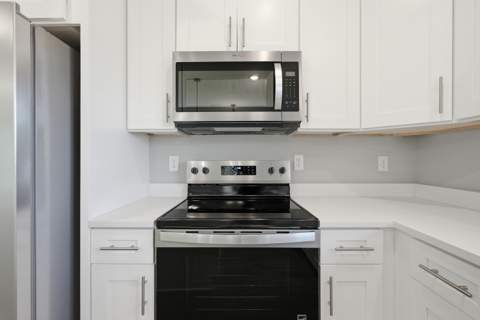 933 Kenzie Lane, Fort Walton Beach FL - photo 14 of 33