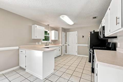 129 Mill Pond Cove, Crestview FL - photo 14 of 50
