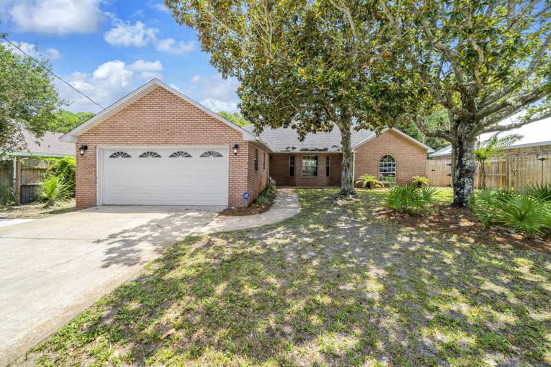 3 bedroom Detached Single Family at 738 Vintage Circle, Heritage Run S/D, Destin — photo 1