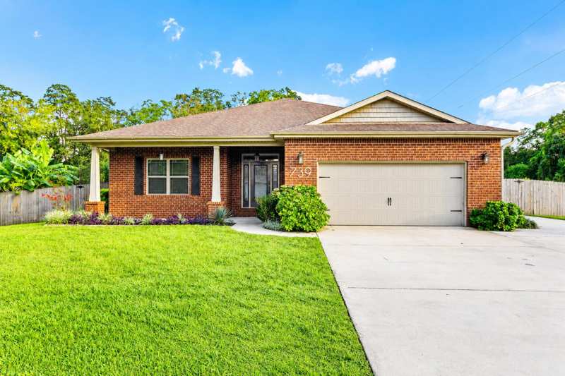 5 bedroom Detached Single Family at 739 Overbrook Drive, Overbrook, Fort Walton Beach — photo 1