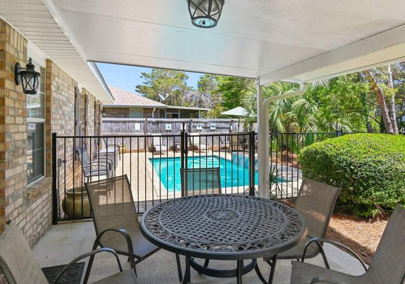 4 bedroom Detached Single Family at 365 Sandy Cay Drive, Paradise Retreat, Miramar Beach — photo 2