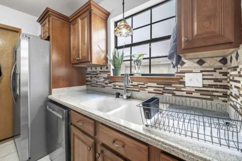200 Woodland Park Circle, Mary Esther FL - photo 8 of 28